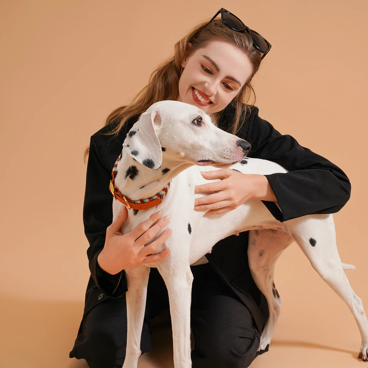 Exklusivt Handvävt Hundhalsband – Färgstark, Stilren & Justerbar Design