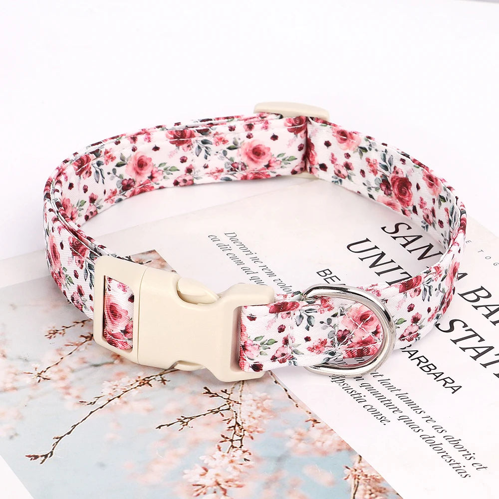 Justerbart Nylonhalsband för Hund – Söt Design med Blommor