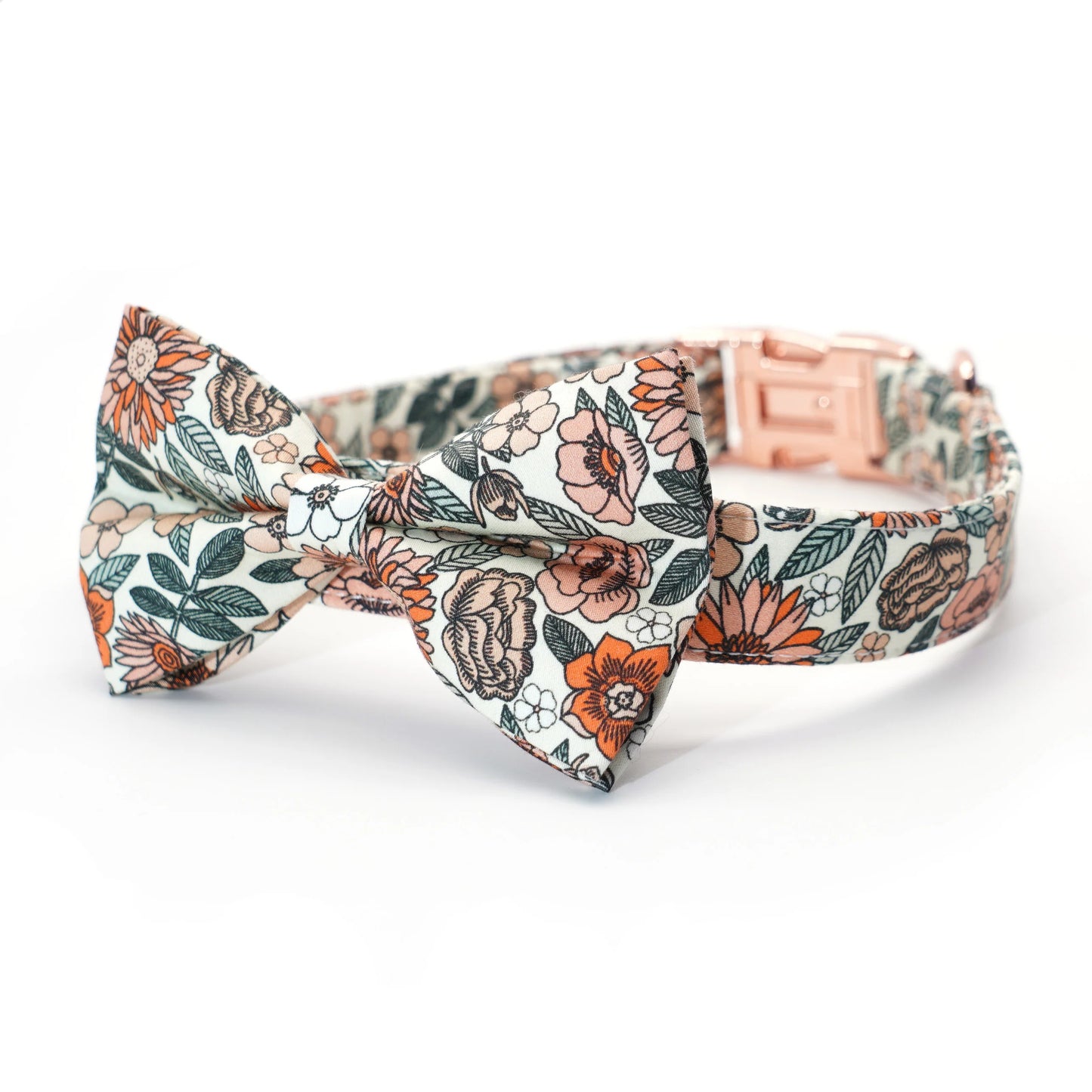 handgjort hundhalsband i boho blommigt mönster med avtagbar blomma