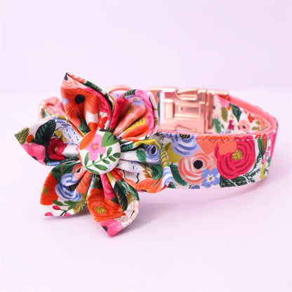 komplett handgjort hundset med sele halsband koppel bandana och blomrosett
